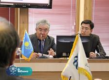 During the meeting between the Kazakhstani ambassador and Mehdi Ghazanfari, the ways to expand cooperation between the National Development Fund and Kazakhstan were discussed.